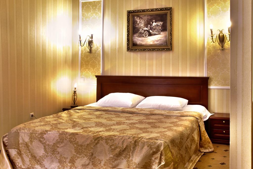 Reikartz Park Hotel Ivano Frankivsk Ruang foto