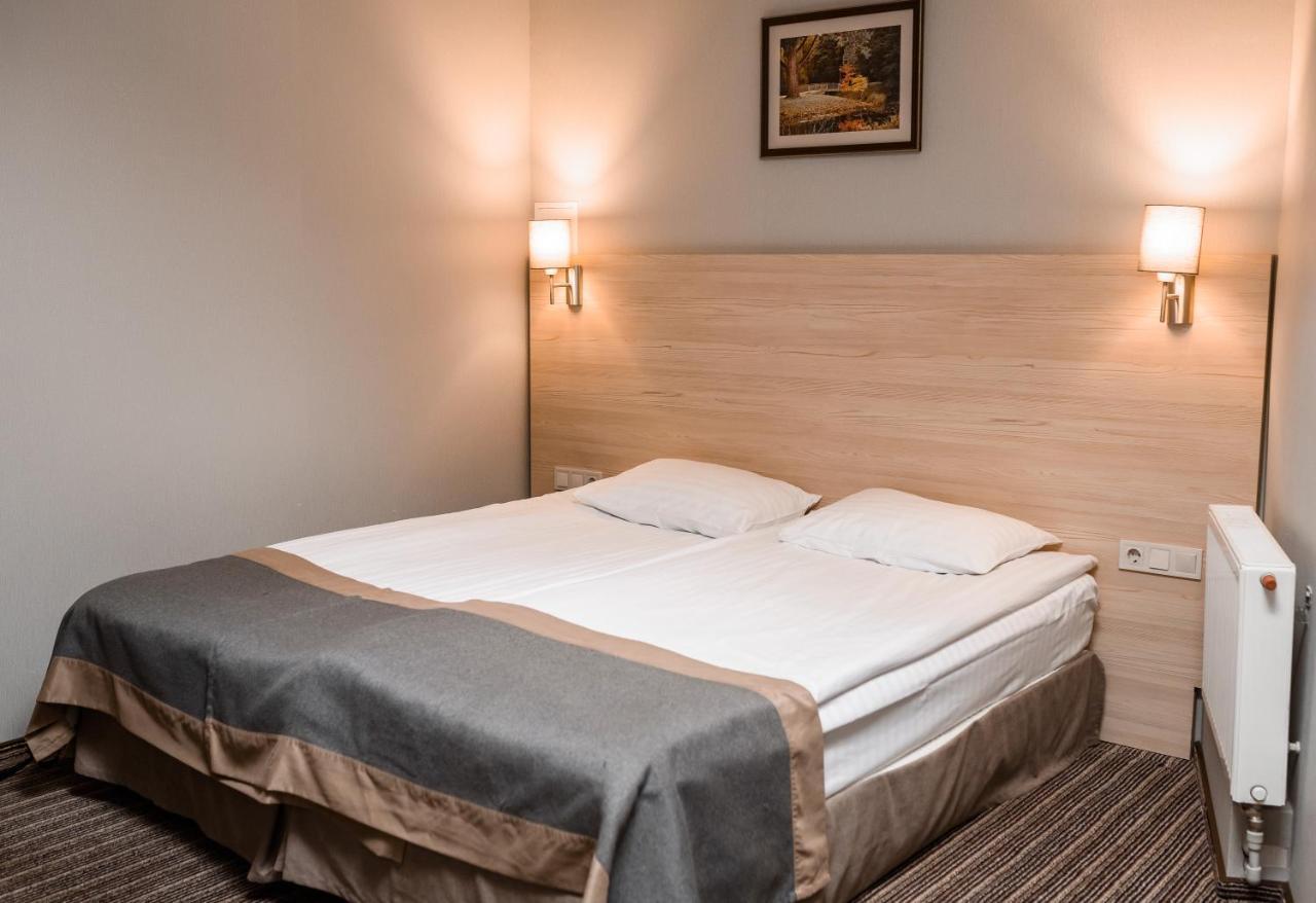 Reikartz Park Hotel Ivano Frankivsk Bagian luar foto