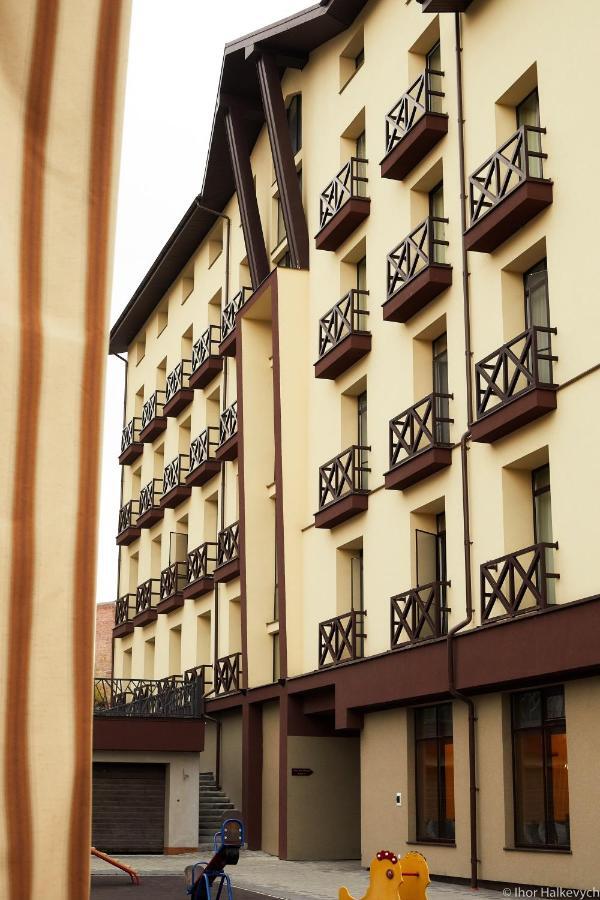 Reikartz Park Hotel Ivano Frankivsk Bagian luar foto
