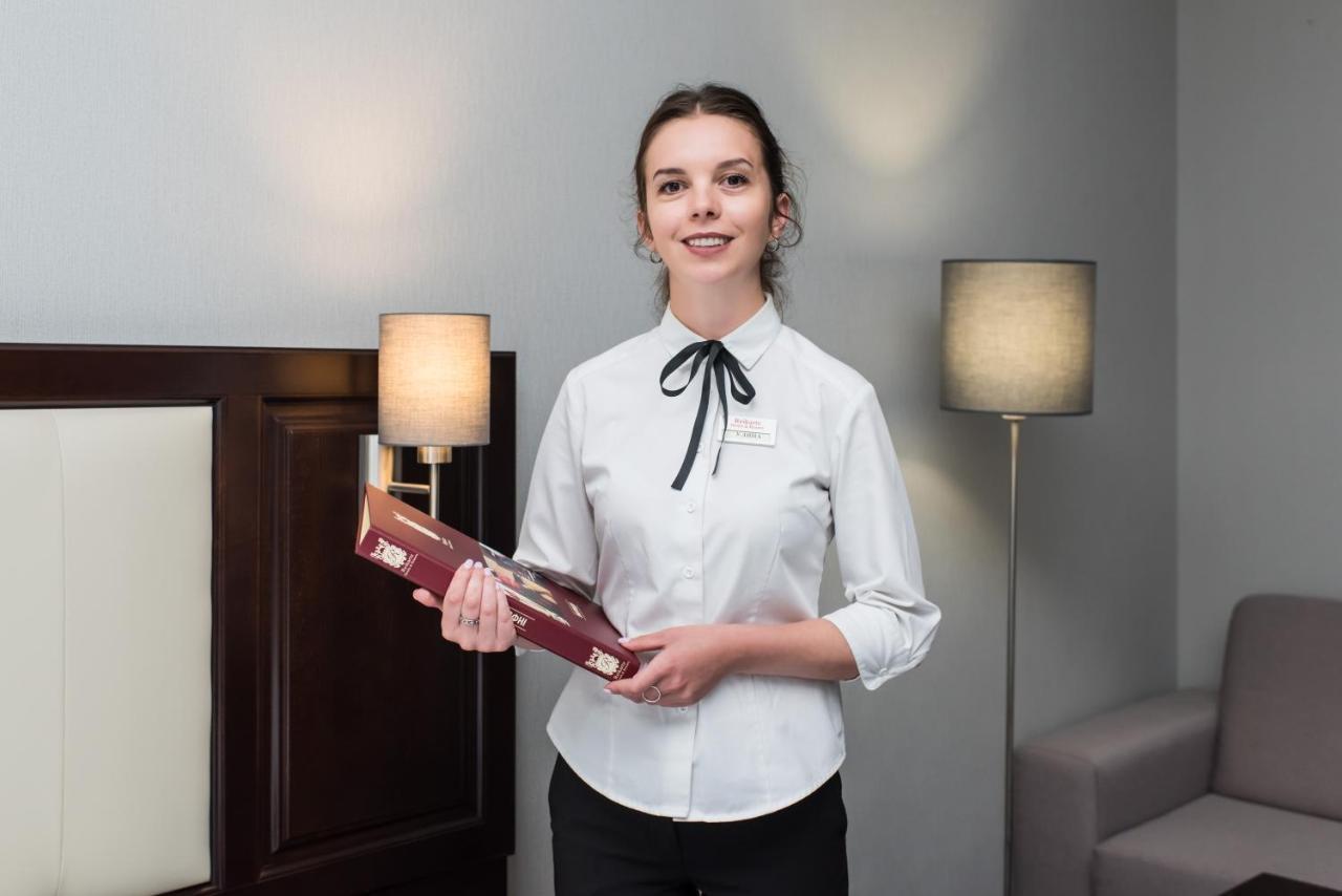 Reikartz Park Hotel Ivano Frankivsk Bagian luar foto